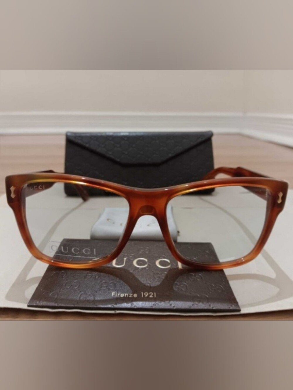 GUCCI Tortoiseshell Eyeglasses Frames - Brown